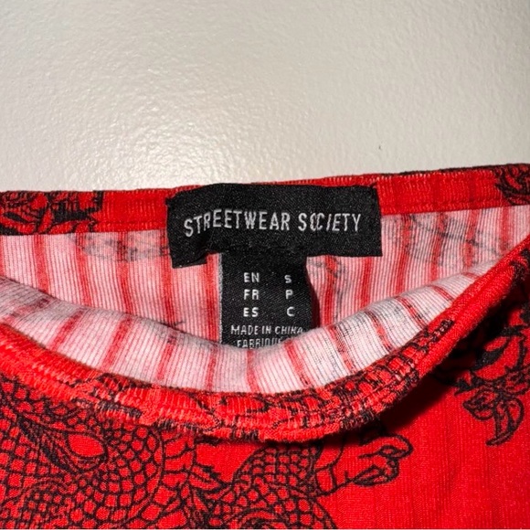 Red top - Picture 3 of 3